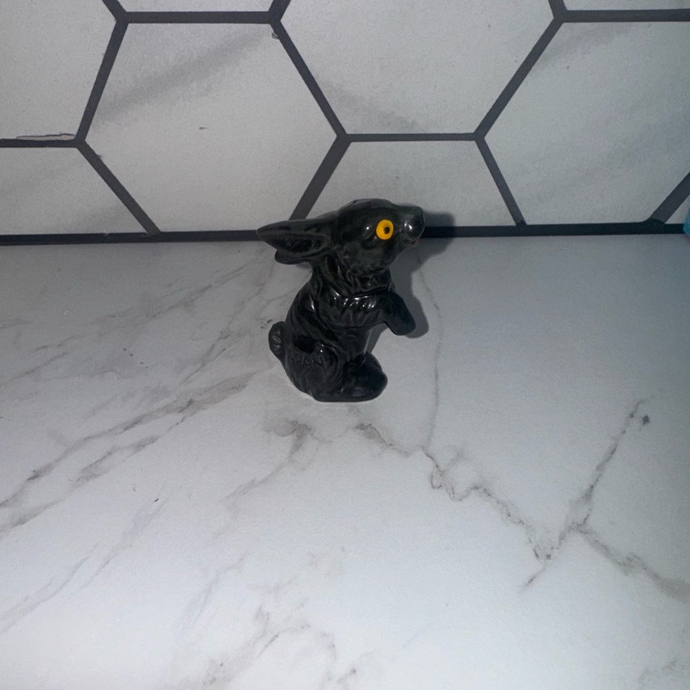 VINTAGE Black Ceramic Bunny Figurine